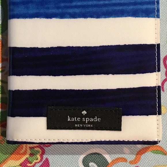 Kate Spade Capri Stripe Passport Holder NWT! - Picture 6 of 6
